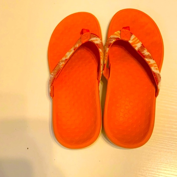 Vionic Shoes - Vionic Orange Sandals